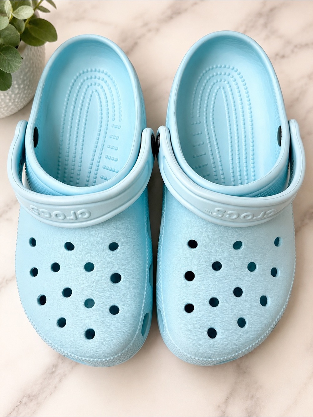 Crocs Classic Clogs Light Blue Aqua Women’s 8 Men’s 6